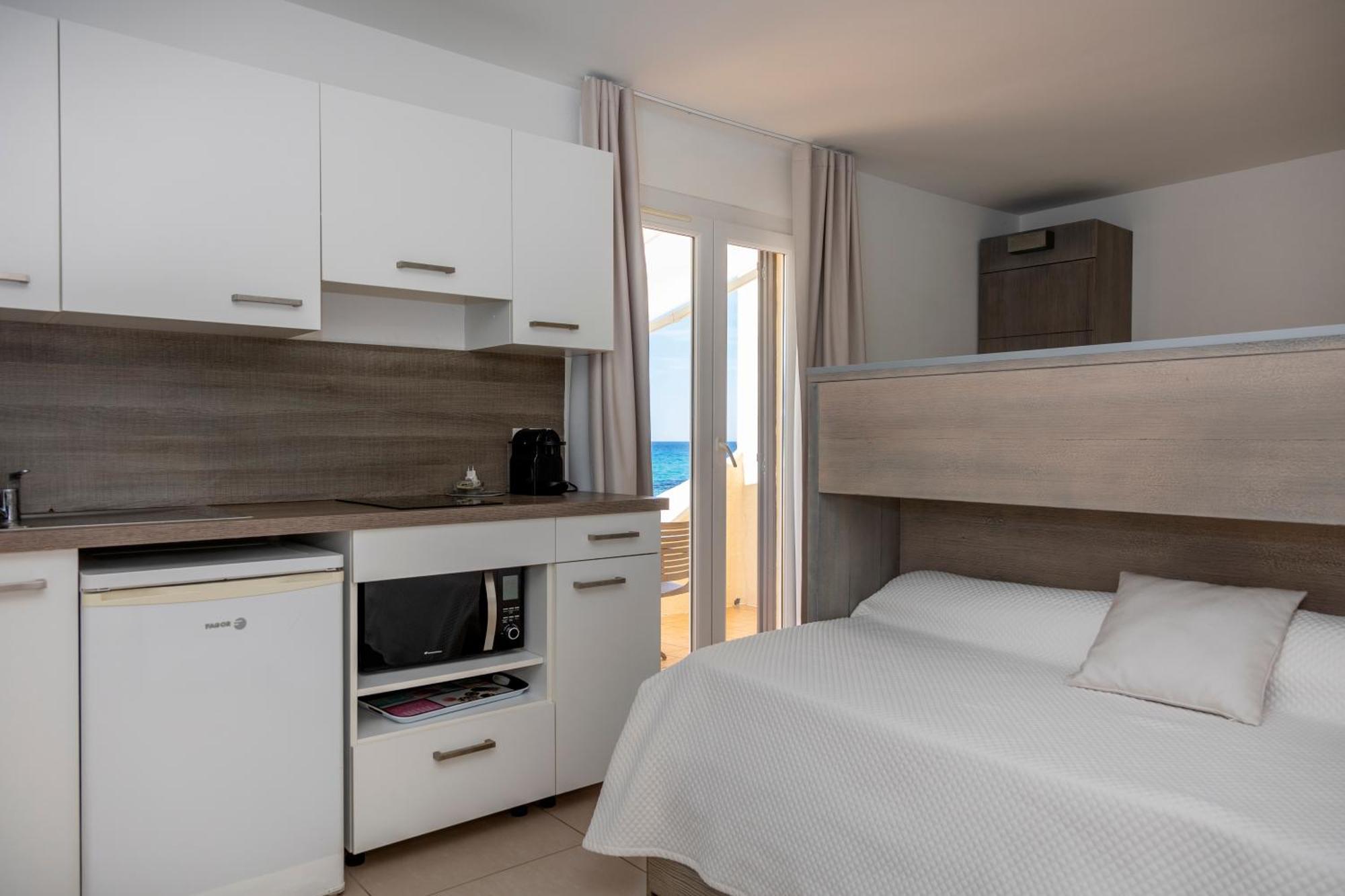 Hotel Et Residence Ta Kladia - Omigna Каржез Екстер'єр фото